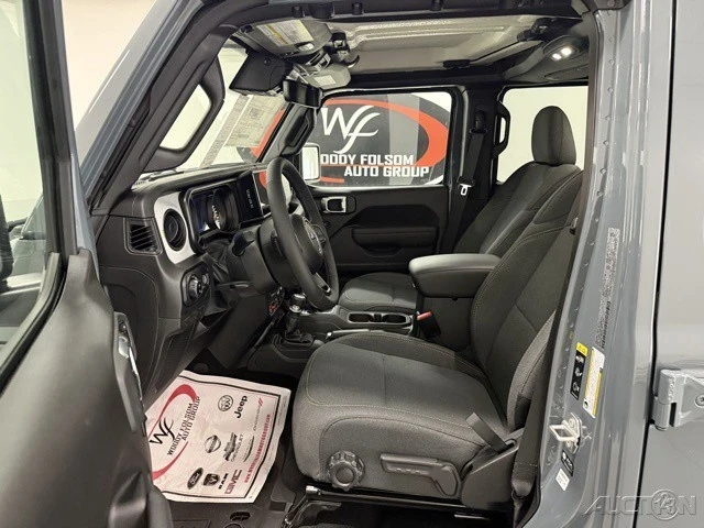 2025 Jeep JT Gladiator - Image 8 of 12