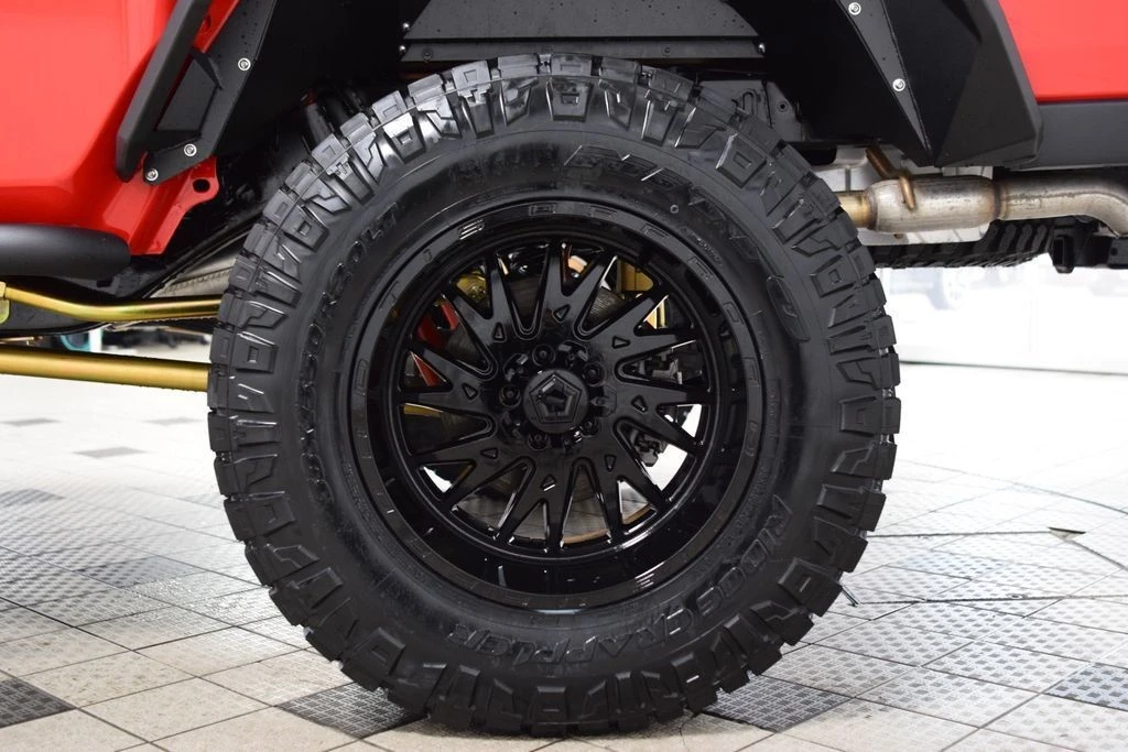 2025 Jeep JT Gladiator - Image 24 of 31