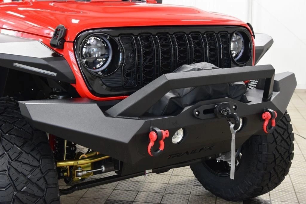 2025 Jeep JT Gladiator - Image 11 of 31