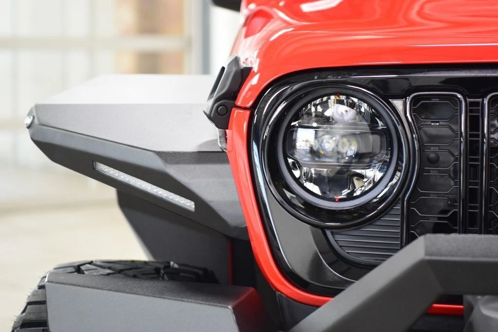 2025 Jeep JT Gladiator - Image 10 of 31