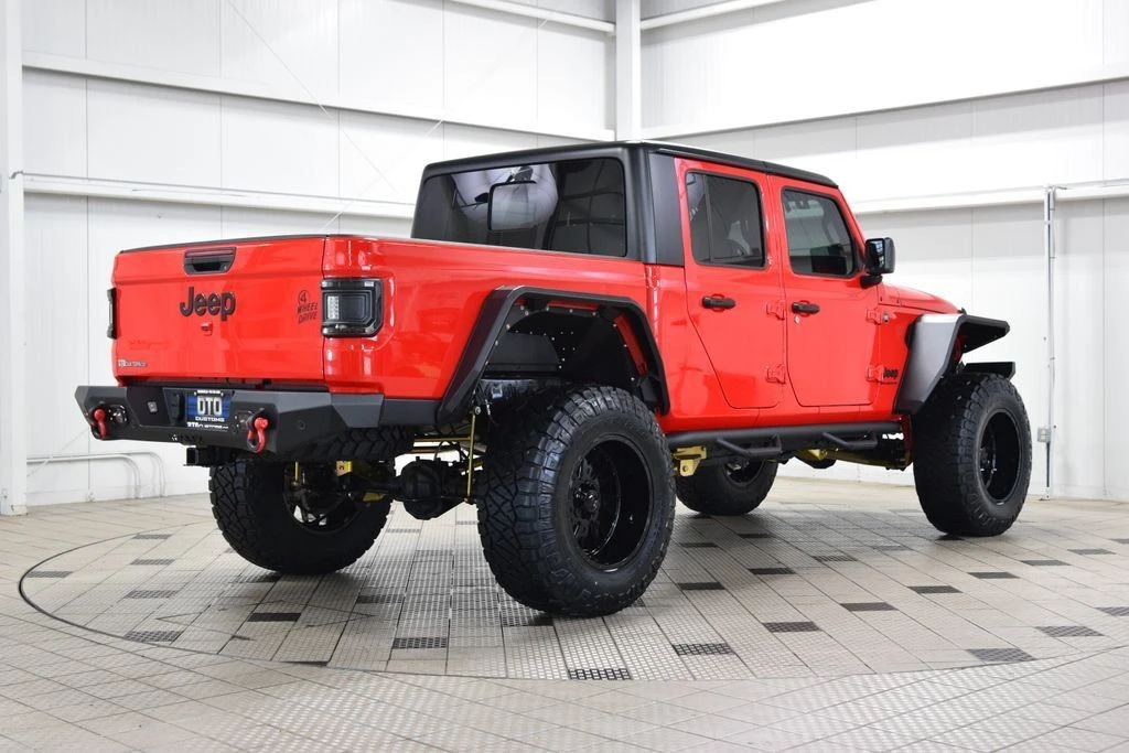 2025 Jeep JT Gladiator - Image 7 of 31