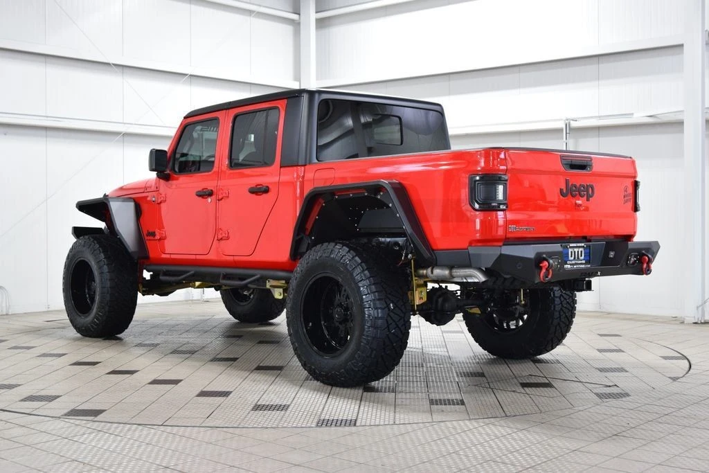 2025 Jeep JT Gladiator - Image 5 of 31