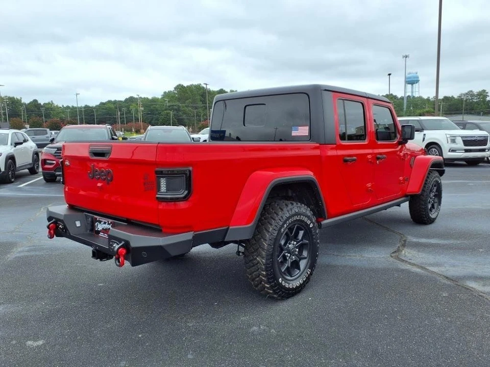 2025 Jeep JT Gladiator - Image 7 of 12