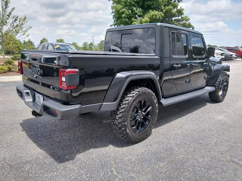 2025 Jeep JT Gladiator - Image 2 of 5