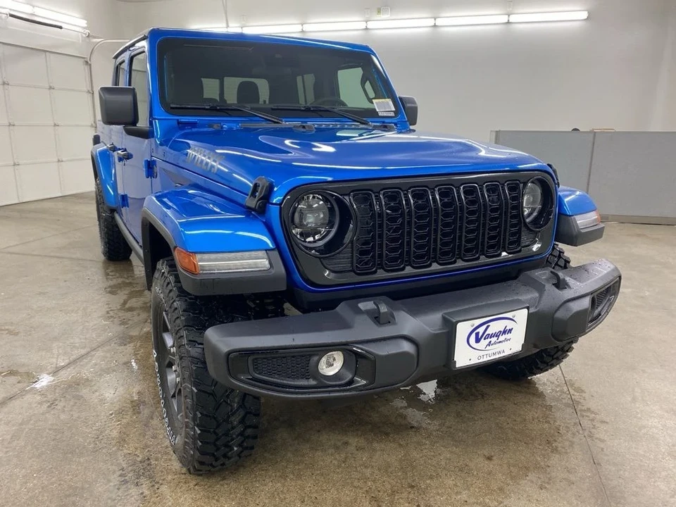 2025 Jeep JT Gladiator - Image 2 of 12