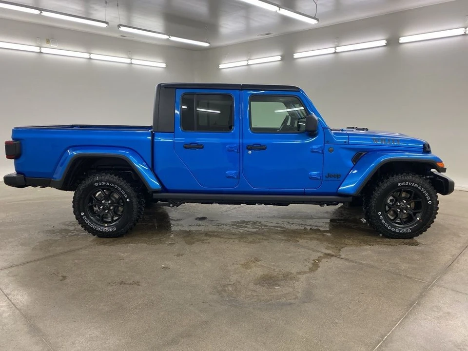 2025 Jeep JT Gladiator - Image 12 of 12