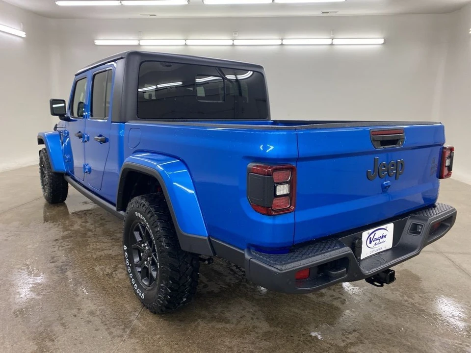 2025 Jeep JT Gladiator - Image 7 of 12