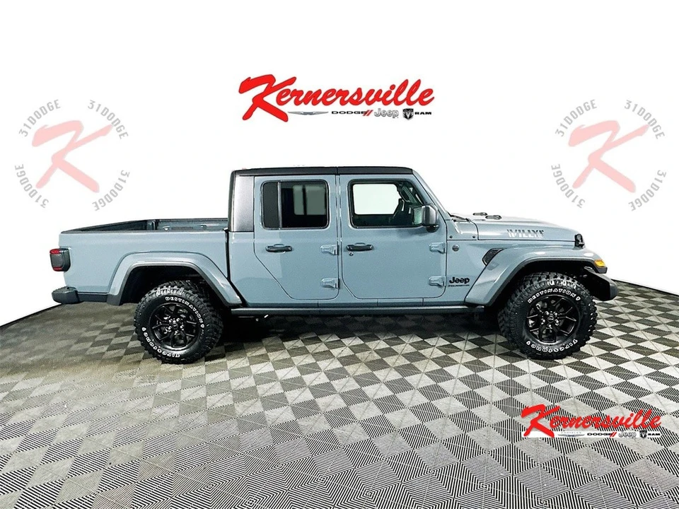 2025 Jeep JT Gladiator - Image 8 of 12