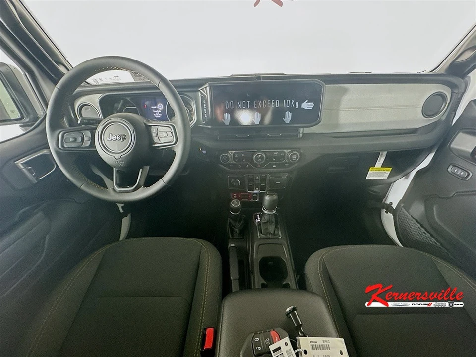 2025 Jeep JT Gladiator - Image 10 of 12