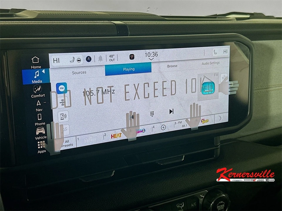 2025 Jeep JT Gladiator - Image 13 of 21