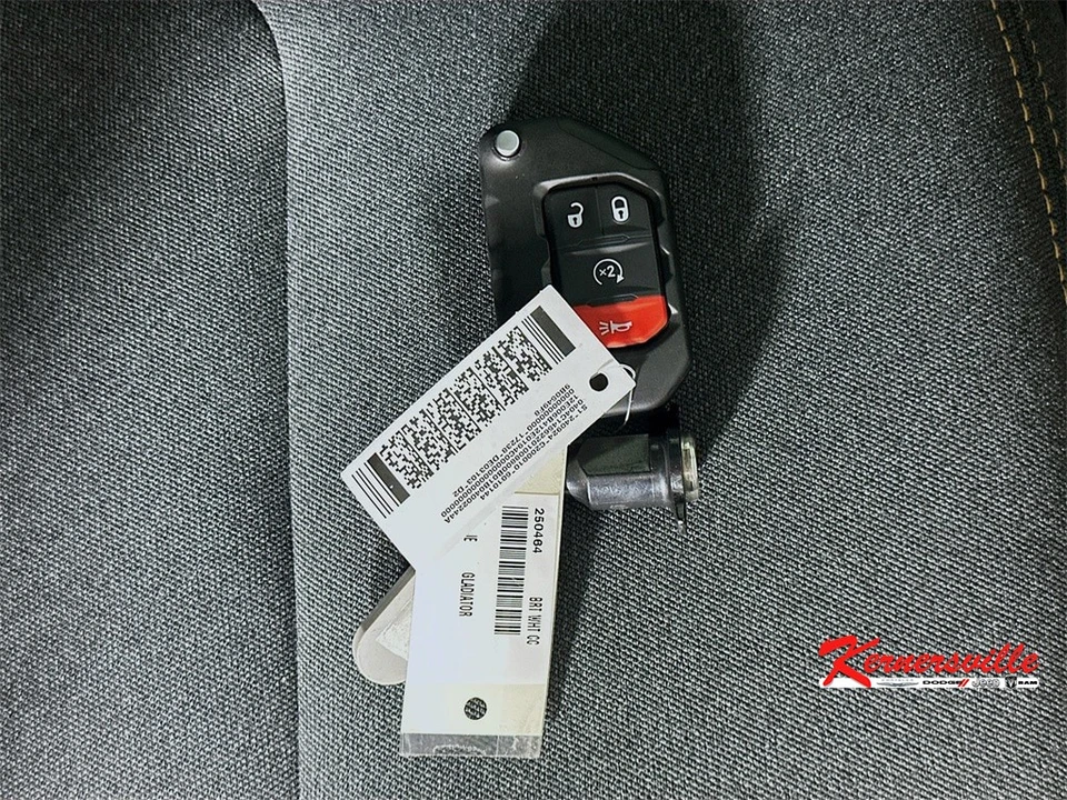 2025 Jeep JT Gladiator - Image 19 of 21