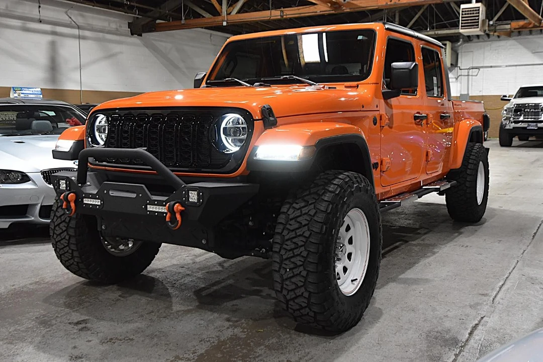 2025 Jeep JT Gladiator - Image 6 of 31