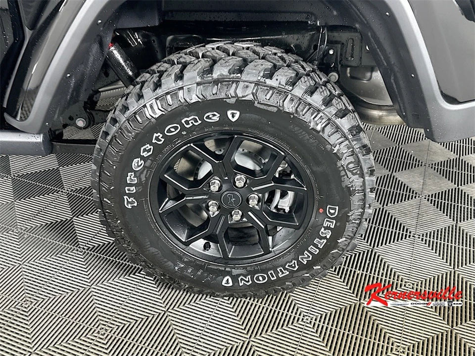 2025 Jeep JT Gladiator - Image 17 of 21