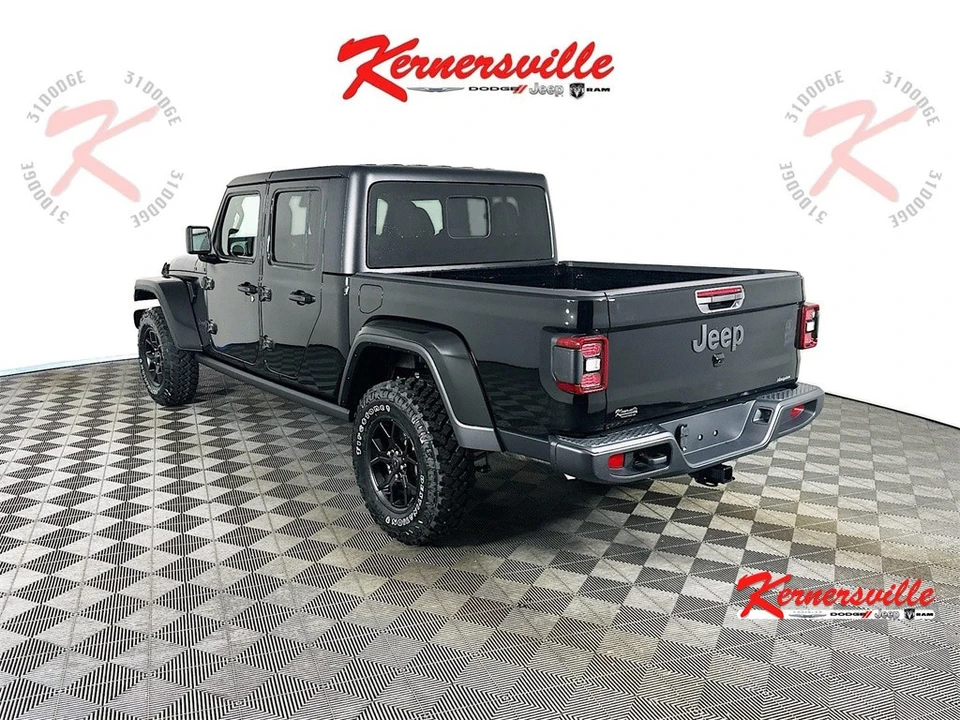 2025 Jeep JT Gladiator - Image 5 of 12