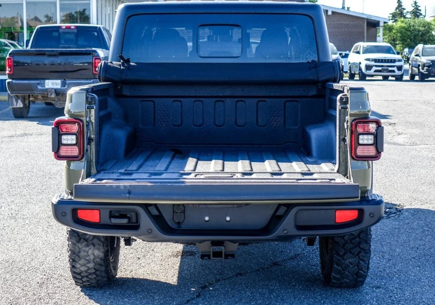 2025 Jeep JT Gladiator - Image 6 of 16
