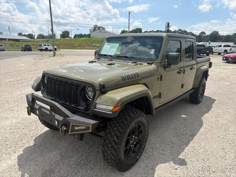 2025 Jeep JT Gladiator - Image 2 of 17