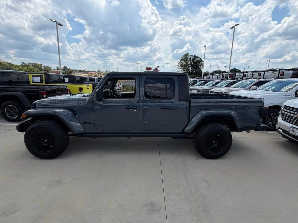2025 Jeep JT Gladiator - Image 3 of 19
