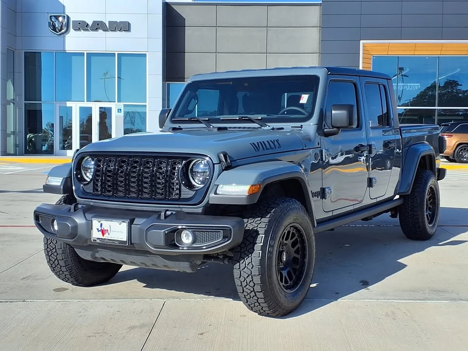 2025 Jeep JT Gladiator - Image 19 of 20