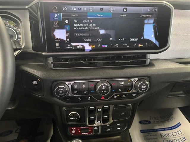2025 Jeep JT Gladiator - Image 17 of 19