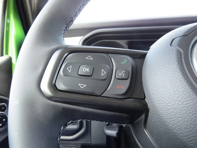 2025 Jeep JT Gladiator - Image 16 of 20