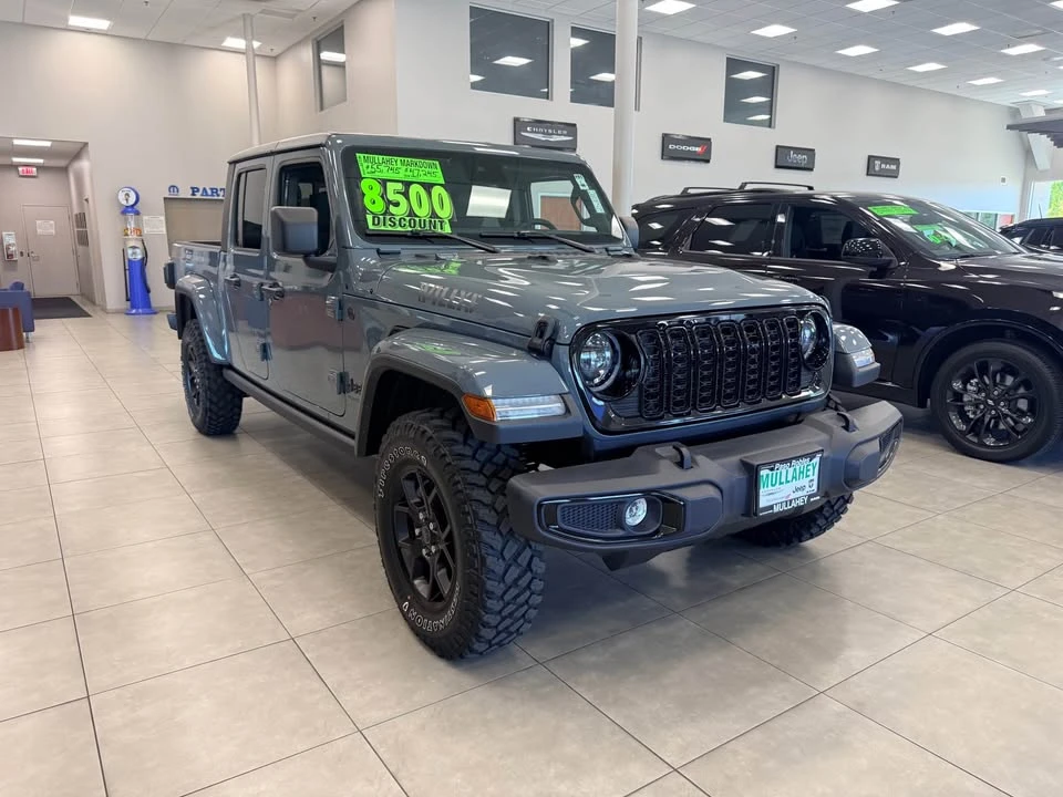 2025 Jeep JT Gladiator - Image 2 of 10