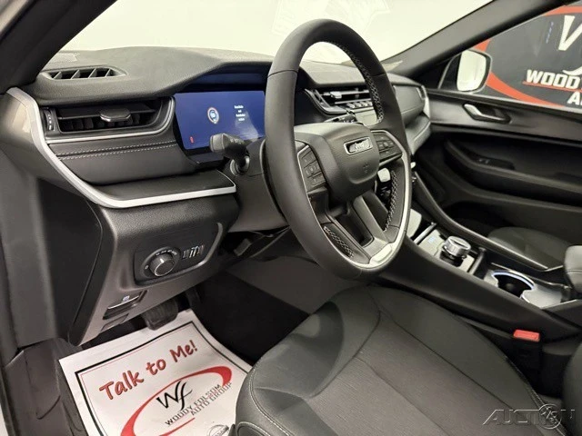 2025 Jeep WL Grand Cherokee - Image 11 of 12