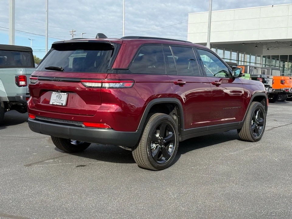 2025 Jeep WL Grand Cherokee - Image 3 of 9