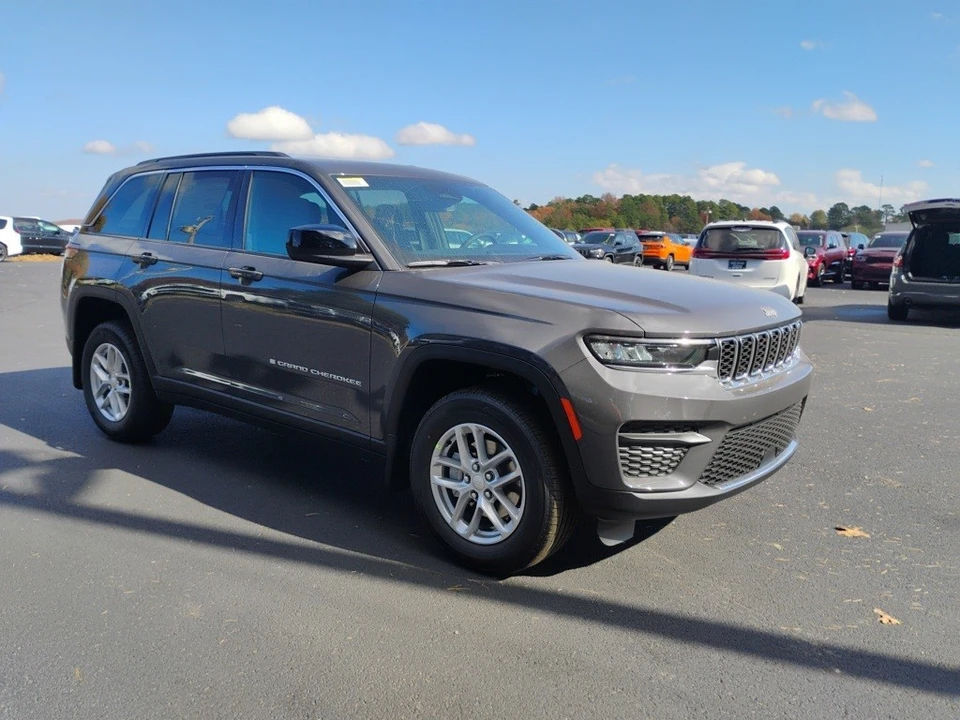2025 Jeep WL Grand Cherokee - Image 3 of 12