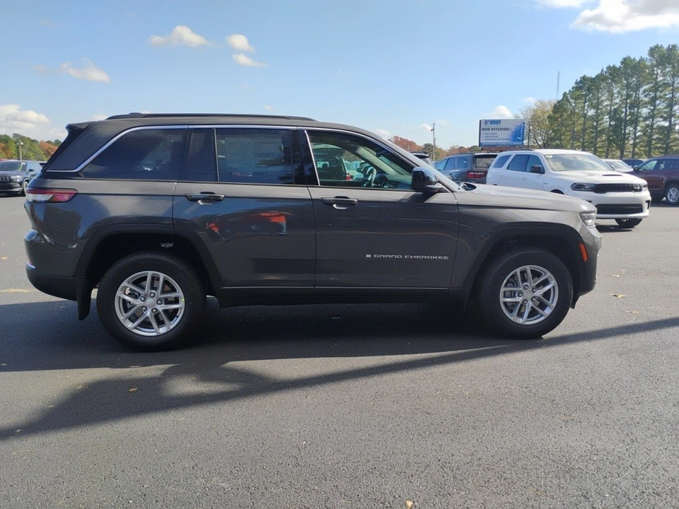 2025 Jeep WL Grand Cherokee - Image 4 of 12