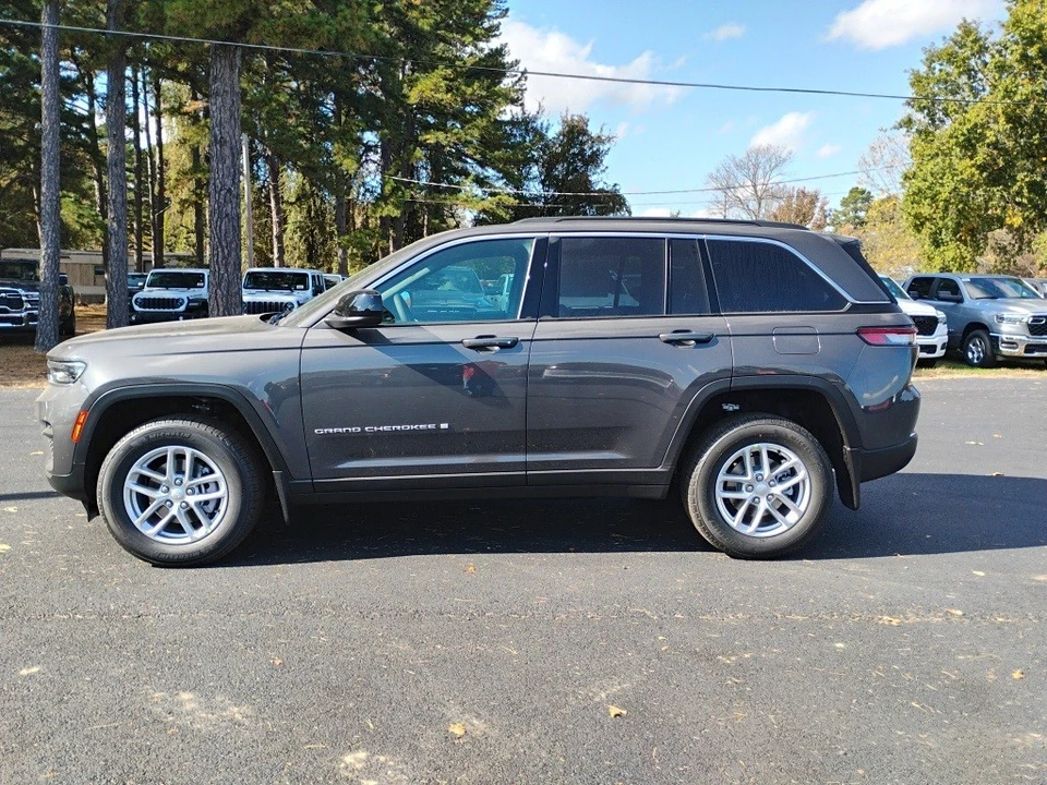 2025 Jeep WL Grand Cherokee - Image 8 of 12