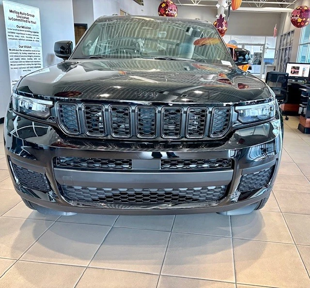 2025 Jeep WL Grand Cherokee - Image 2 of 8