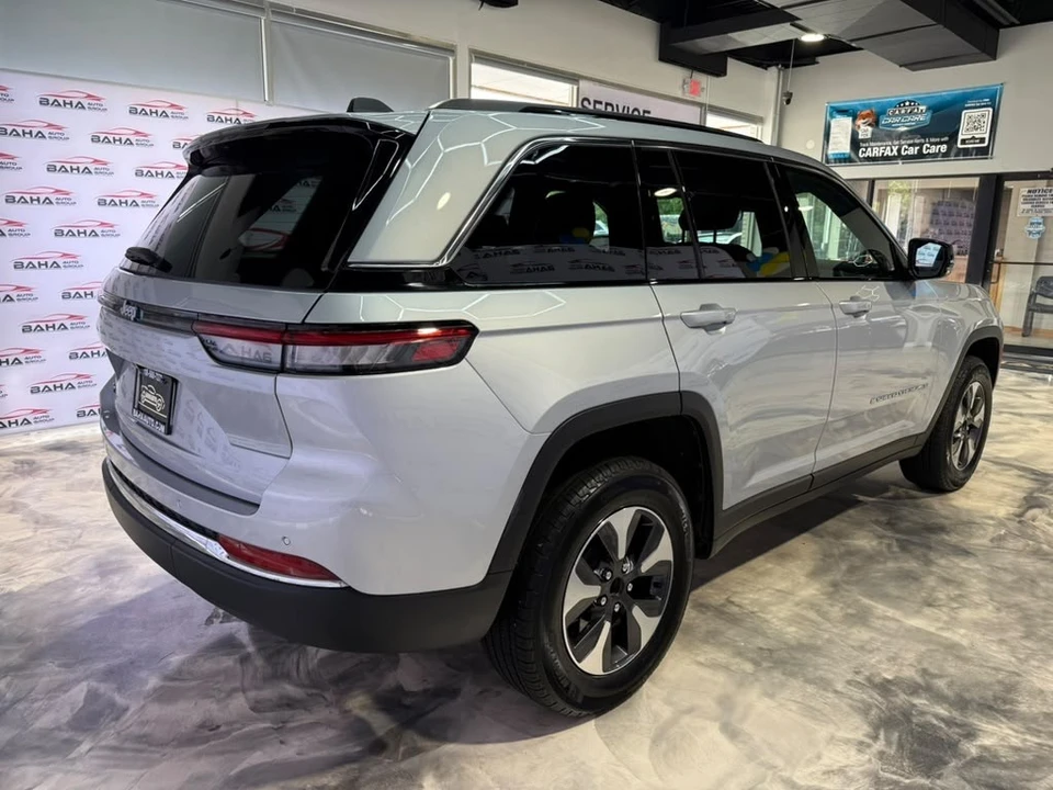 2025 Jeep WL Grand Cherokee - Image 9 of 31