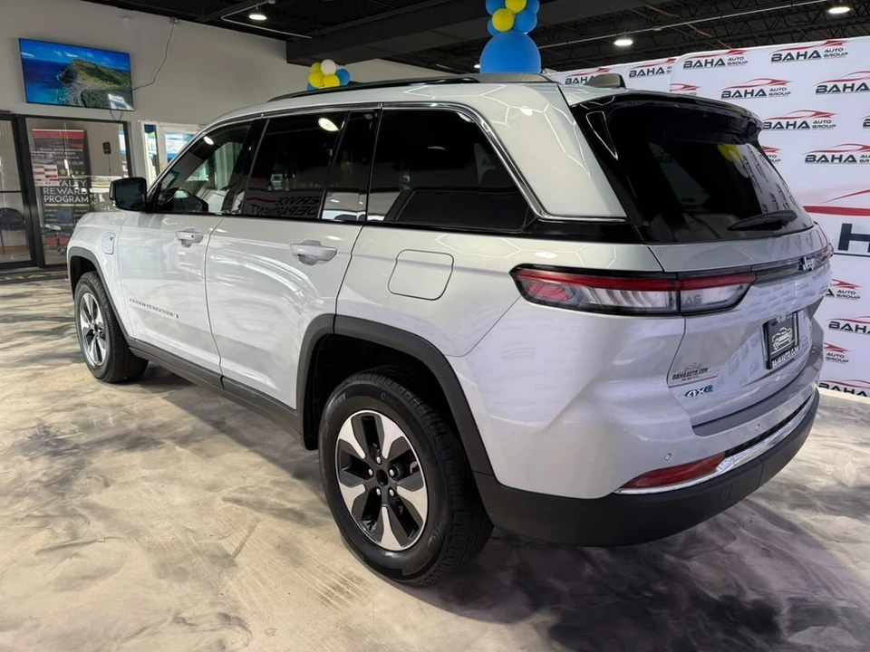 2025 Jeep WL Grand Cherokee - Image 12 of 31