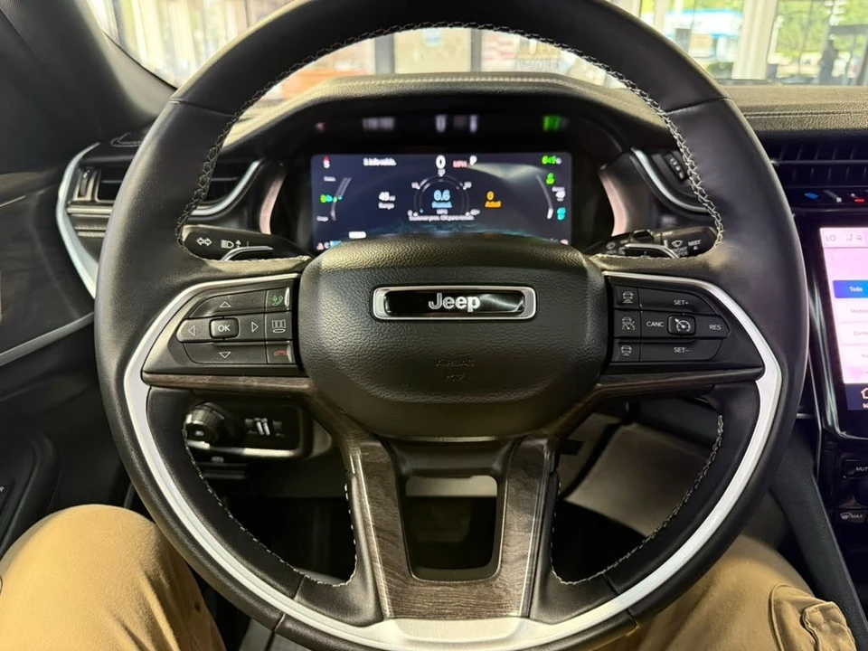 2025 Jeep WL Grand Cherokee - Image 14 of 31