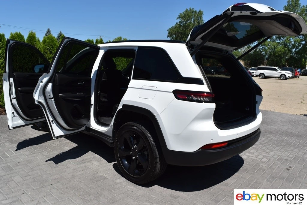 2025 Jeep WL Grand Cherokee - Image 19 of 24