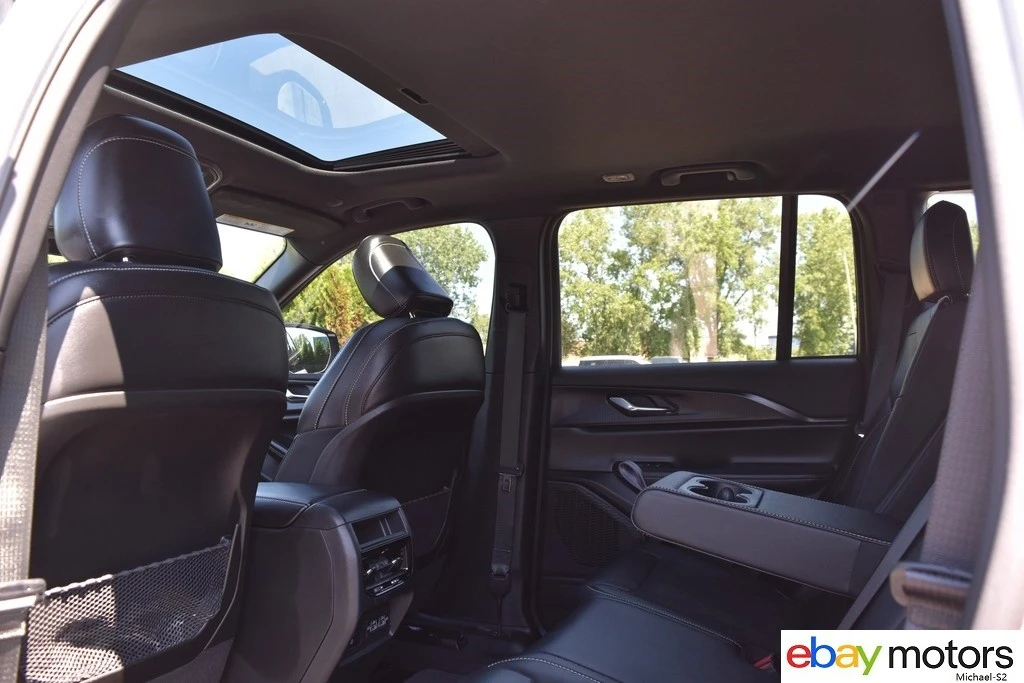 2025 Jeep WL Grand Cherokee - Image 13 of 24