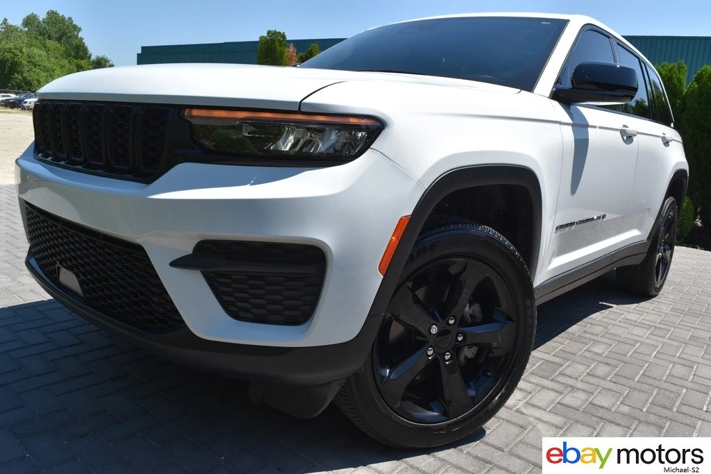2025 Jeep WL Grand Cherokee - Image 22 of 24