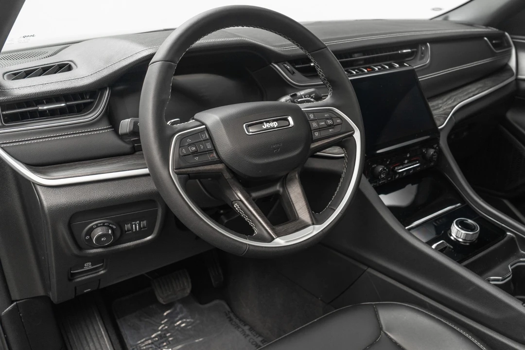 2025 Jeep WL Grand Cherokee - Image 13 of 21