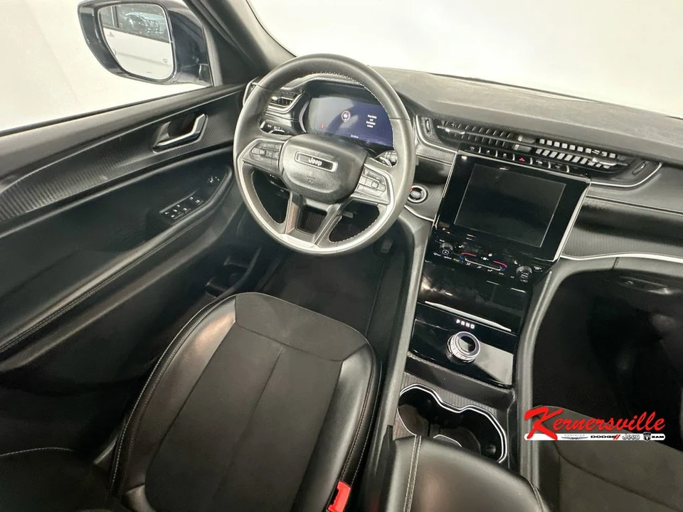 2025 Jeep WL Grand Cherokee - Image 9 of 24