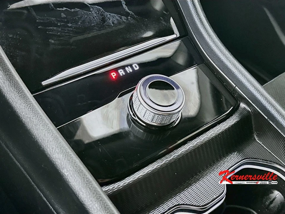 2025 Jeep WL Grand Cherokee - Image 16 of 24