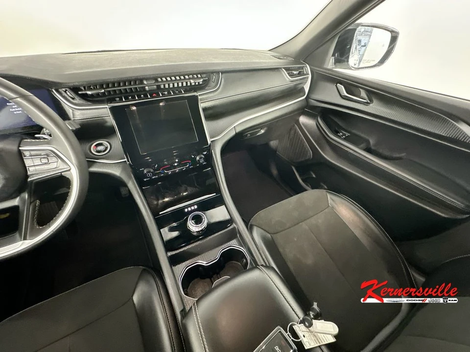 2025 Jeep WL Grand Cherokee - Image 11 of 24