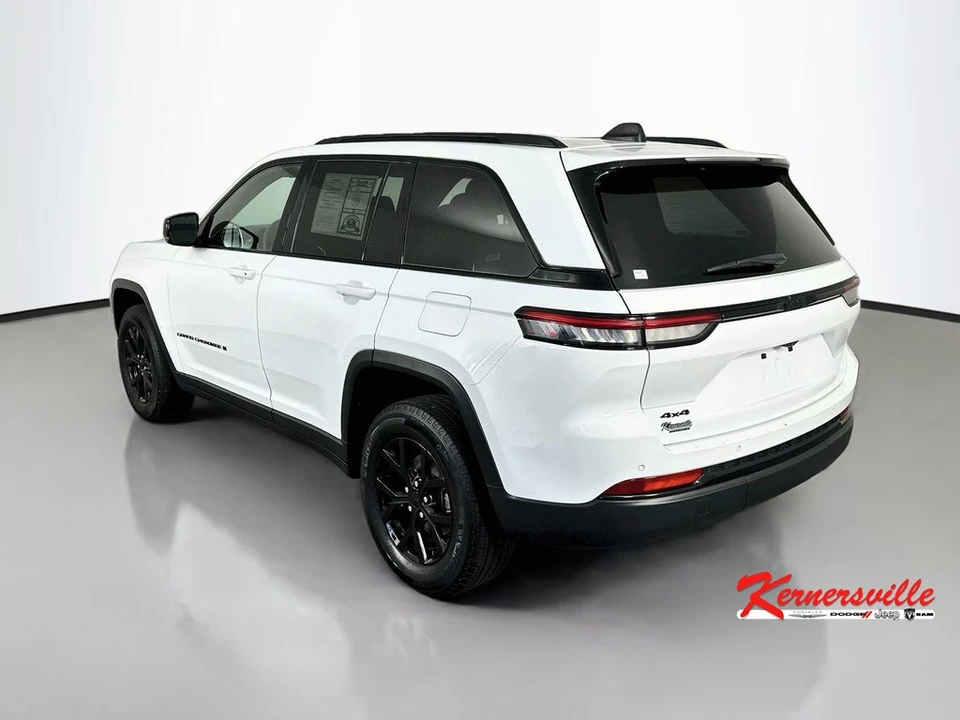 2025 Jeep WL Grand Cherokee - Image 5 of 24