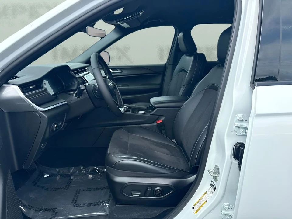 2025 Jeep WL Grand Cherokee - Image 5 of 24