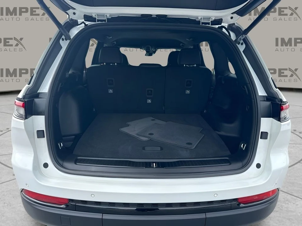 2025 Jeep WL Grand Cherokee - Image 18 of 24