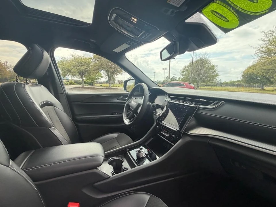 2025 Jeep WL Grand Cherokee - Image 26 of 29