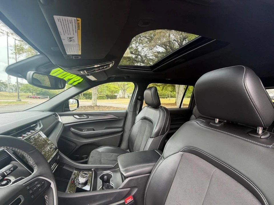 2025 Jeep WL Grand Cherokee - Image 9 of 29