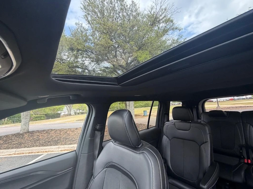 2025 Jeep WL Grand Cherokee - Image 17 of 29