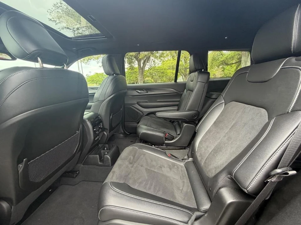 2025 Jeep WL Grand Cherokee - Image 19 of 29