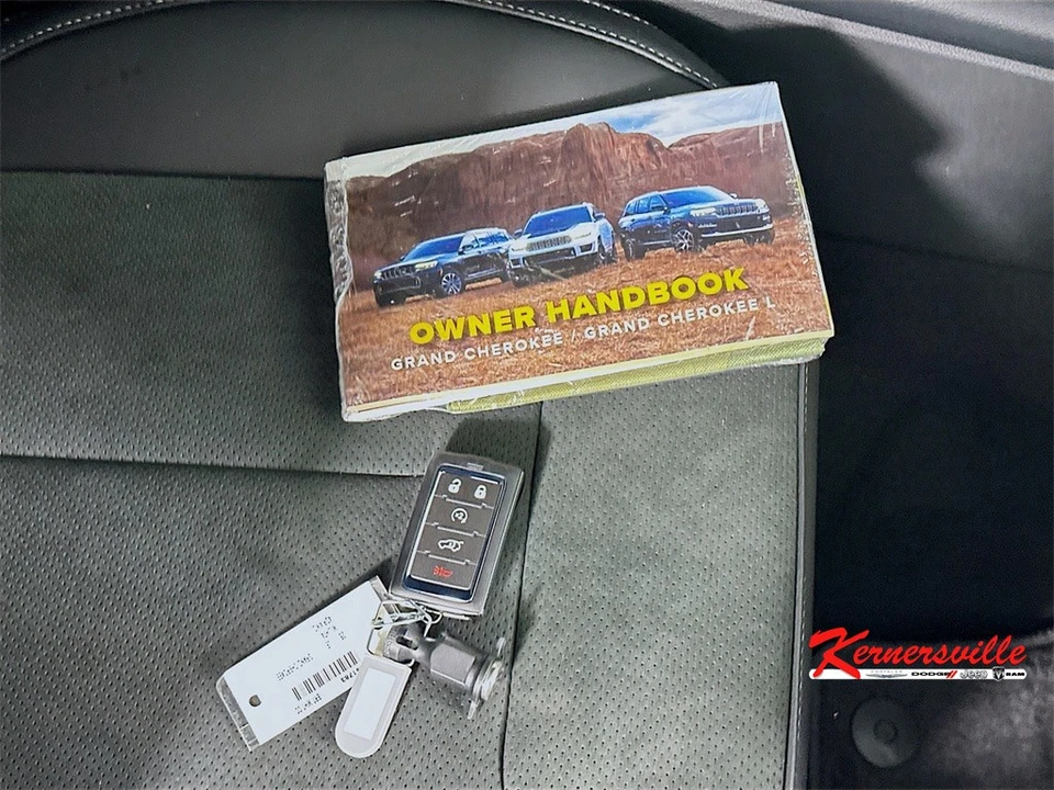 2025 Jeep WL Grand Cherokee - Image 19 of 21