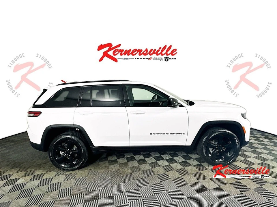 2025 Jeep WL Grand Cherokee - Image 8 of 12